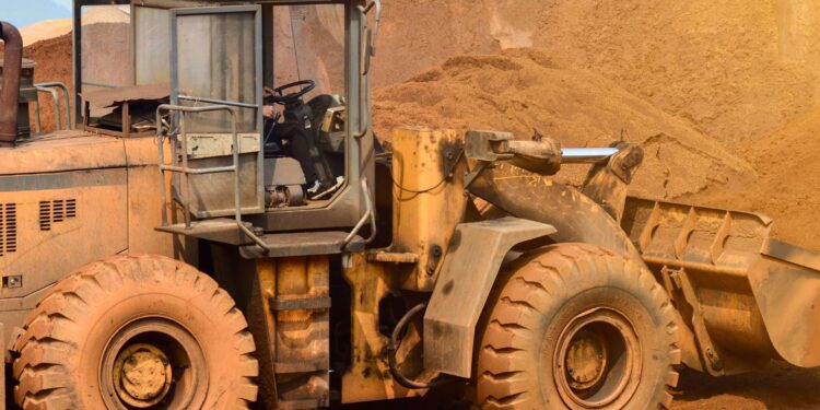 Memahami Lebih Lanjut Alat Berat Loader: Jenis, Spesifikasi, dan Kegunaannya dalam Industri Konstruk