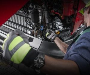 Layanan Perawatan dan Servis Alat Berat: Meningkatkan Efisiensi dan Keandalan